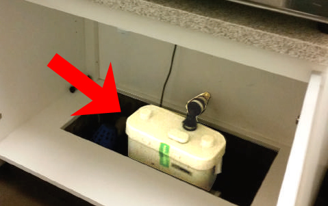 монтаж канализационного насоса