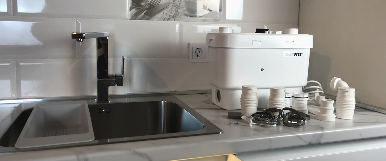 перенос кухни с тихим канализационным насосом SFA SANIVITE