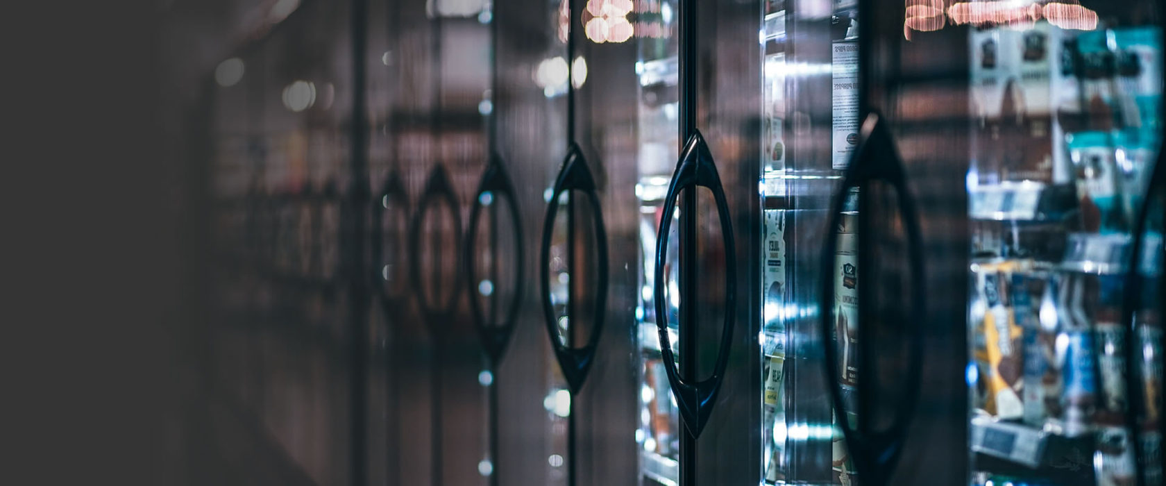 как отвести конденсат от морозильного ларя